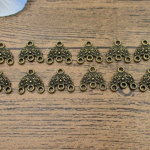 20 Little Porous Connectors Antique Bronze Tone-RS445