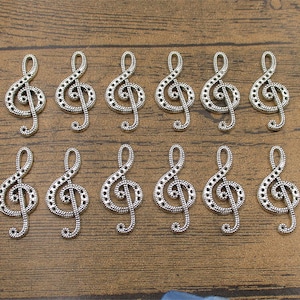 12 Treble Clef Charms ,Antique Silver Tone -RS558