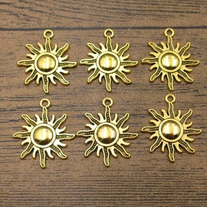 12 Sun Charms,Antique Gold-plated Color-RS497