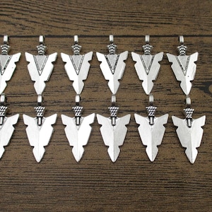 Bulk SALE！50 Arrow Head Charms, Antique Silver Tone-RS095