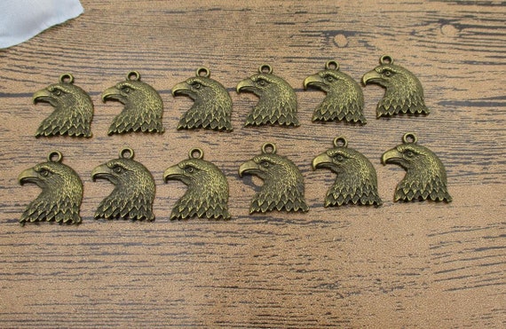 BULK 20 Eagle charms antique silver tone B249