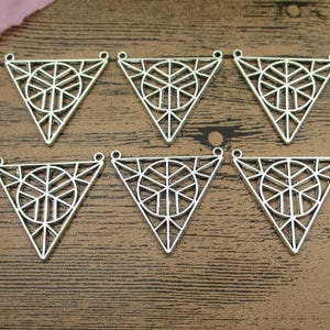 12 driehoek charms, antieke zilveren toon (2 lussen) -RS646