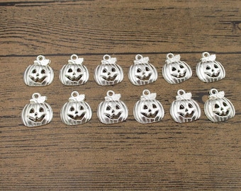 30 Pumpkin Charms, Bright Silver Tone-RS064