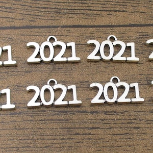 8 Year 2021 Charms Antique Silver Tone-RS1273