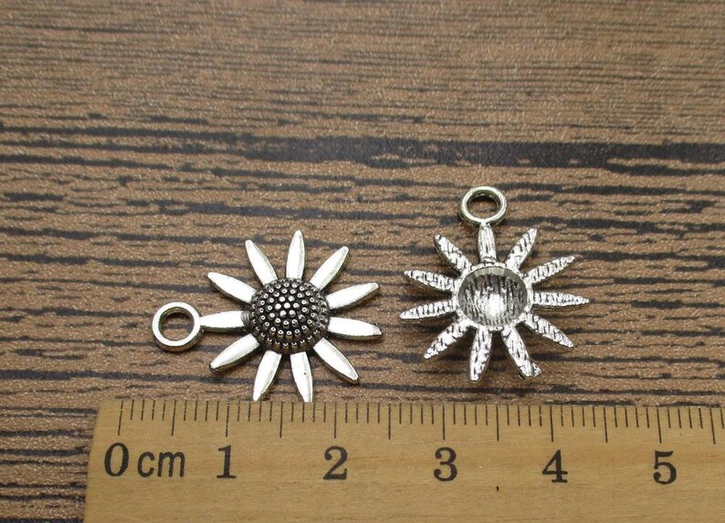 BULK SALE 100 Sunflower Charms,Antique Silver Tone-RS796