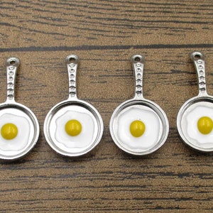 4 Fried Egg In A Pan Antique Silver Tone-RS1178