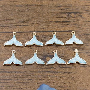 8 geëmailleerde walvisstaartbedels, lichtblauwe kleur-RS946