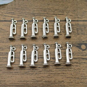 20 Trumpet Charms,Antique Silver Tone 3D charms -RS559