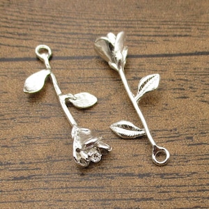 2 breloques fleurs roses détaillées, ton argent-RS1189