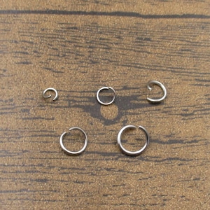 100 kółek zaciskowych ze stali nierdzewnej, 5 rozmiarów (od 4 mm do 8 mm) - GS016