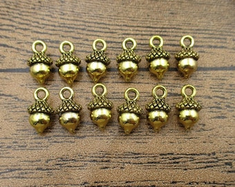 20 Charms de Bellota en Tono Dorado Antiguo - RS068