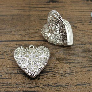 2 Heart Lockets Filigree Hollow Locket Pendant ,Silver Tone,Openable Pendant-TS011