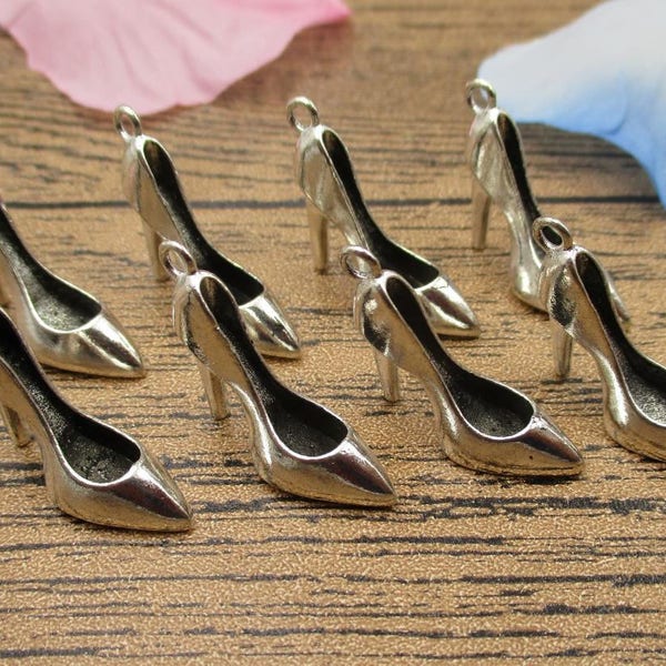 BULK SALE! 50 High-heeled Shoes Charms,Antique Silver Tone 3D Charms-RS756