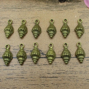30 Seashell Charms,Antique Bronze Tone-RS484