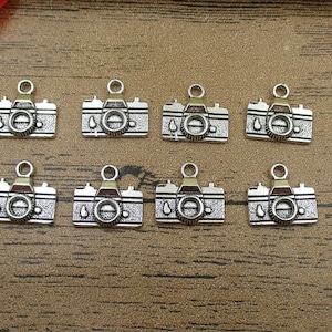 30 Camera Charms ,Antique Silver Tone-RS341