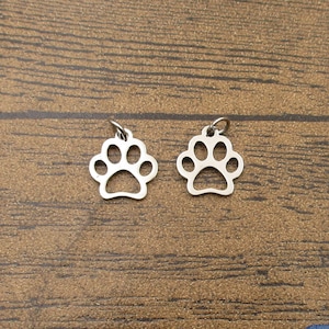 2 amuletos de aço inoxidável, pés de urso-SS1044