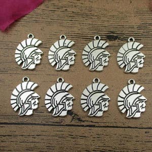 Bulk SALE！60 Spartan Charms,Antique Silver Tone-RS530