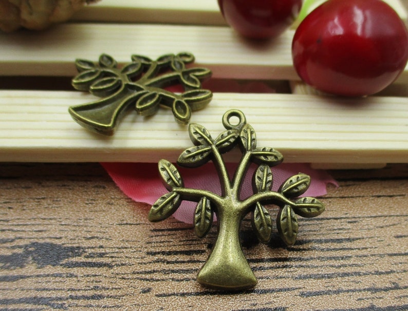 BULK SALE 30 Tree Of Life Charms,Antique Bronze Tone-RS050