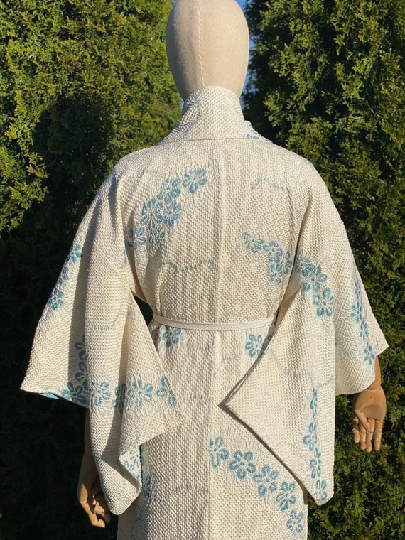 Beige & light  blue Shibori vintage kimono - image 1