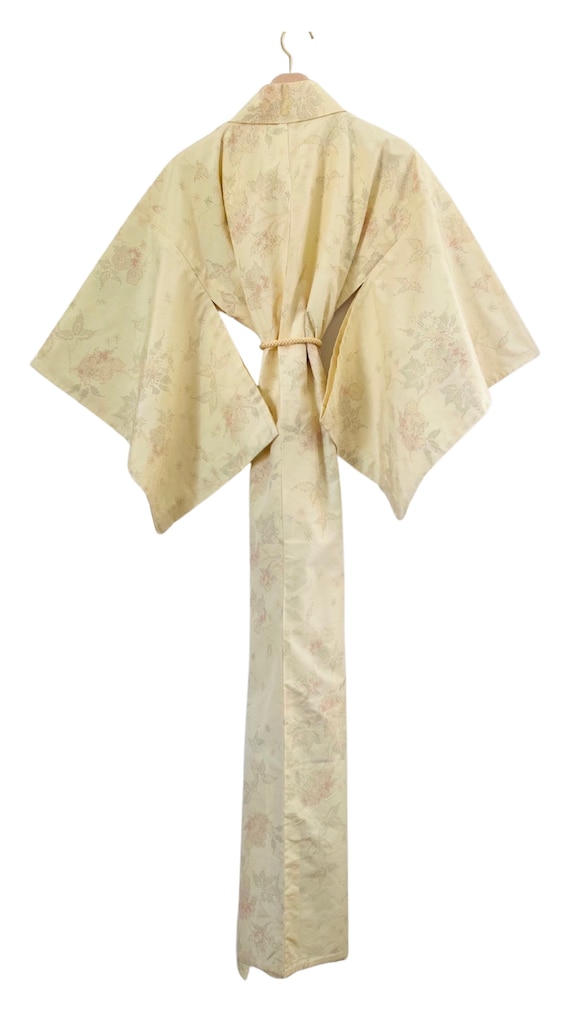 Pale yellow/beige vintage silk Tsumugi kimono