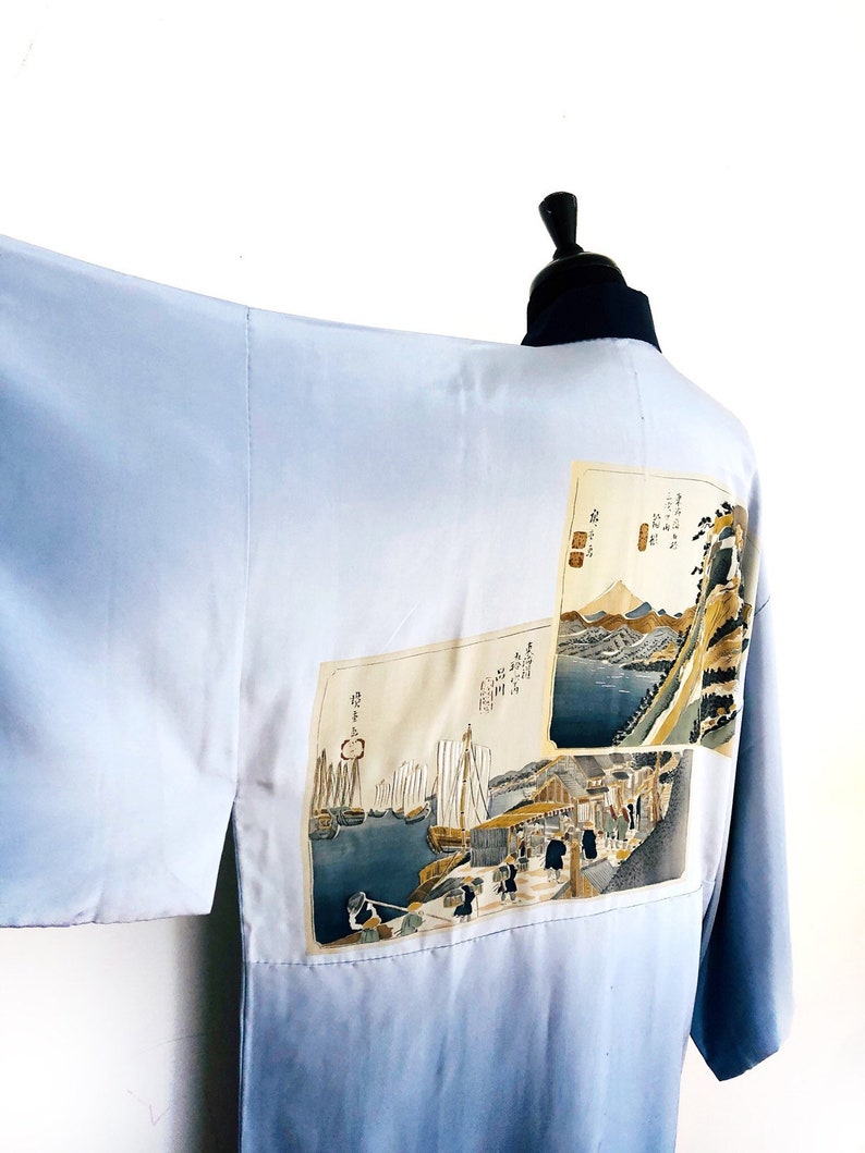 Blue 100 /% silk vintage kimono