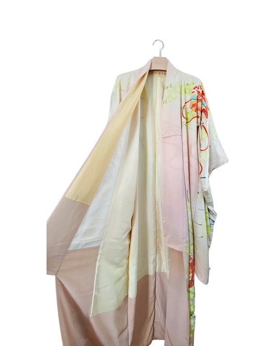 Gorgeous pink silk vintage furisode kimono - image 9