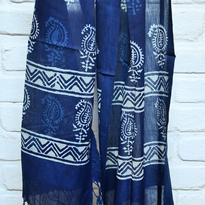 Ethical Blue Stole with White Block-Printed Pattern