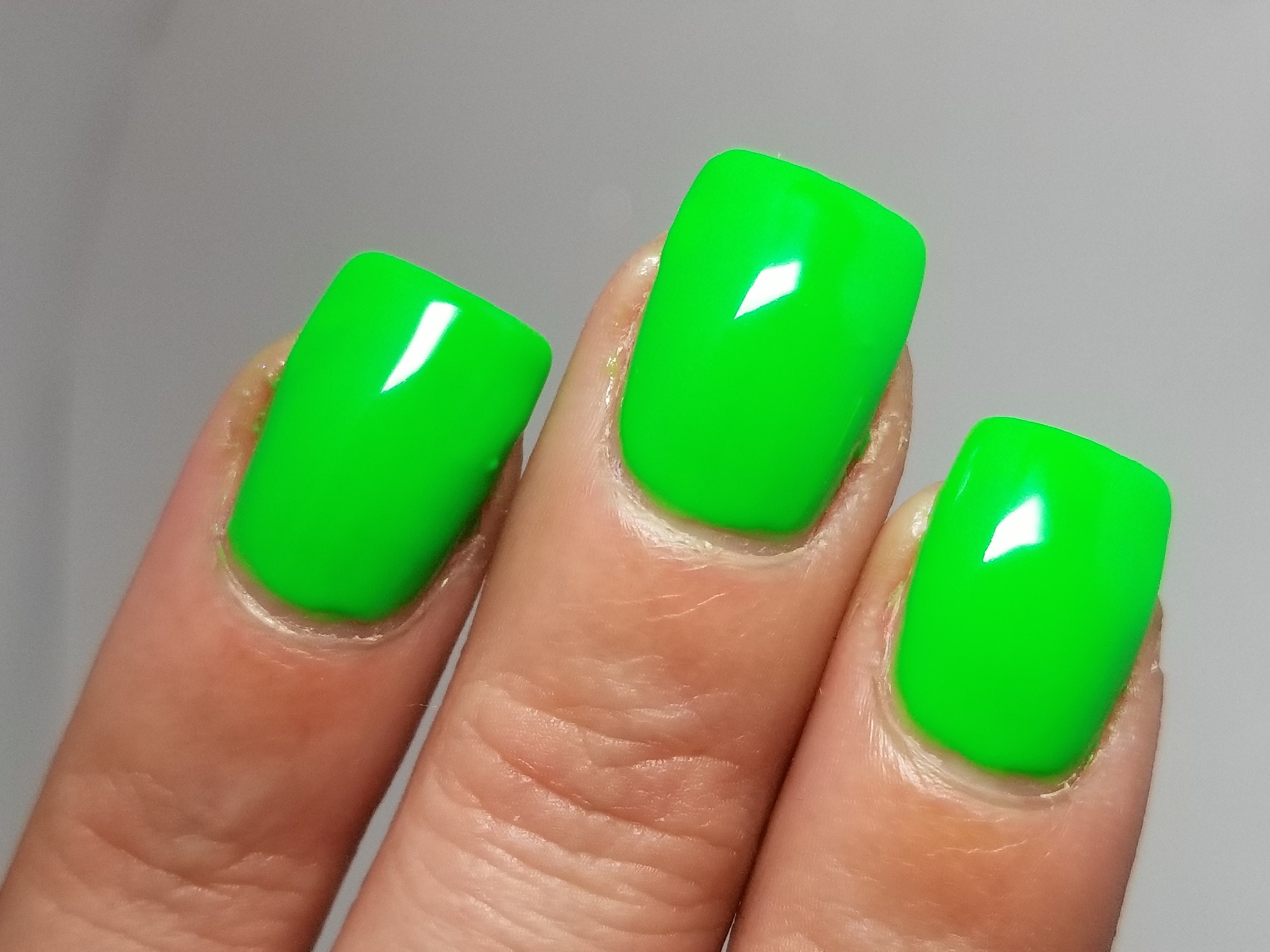Neon Green Nail Polish Inspiration on Pinterest - wide 6