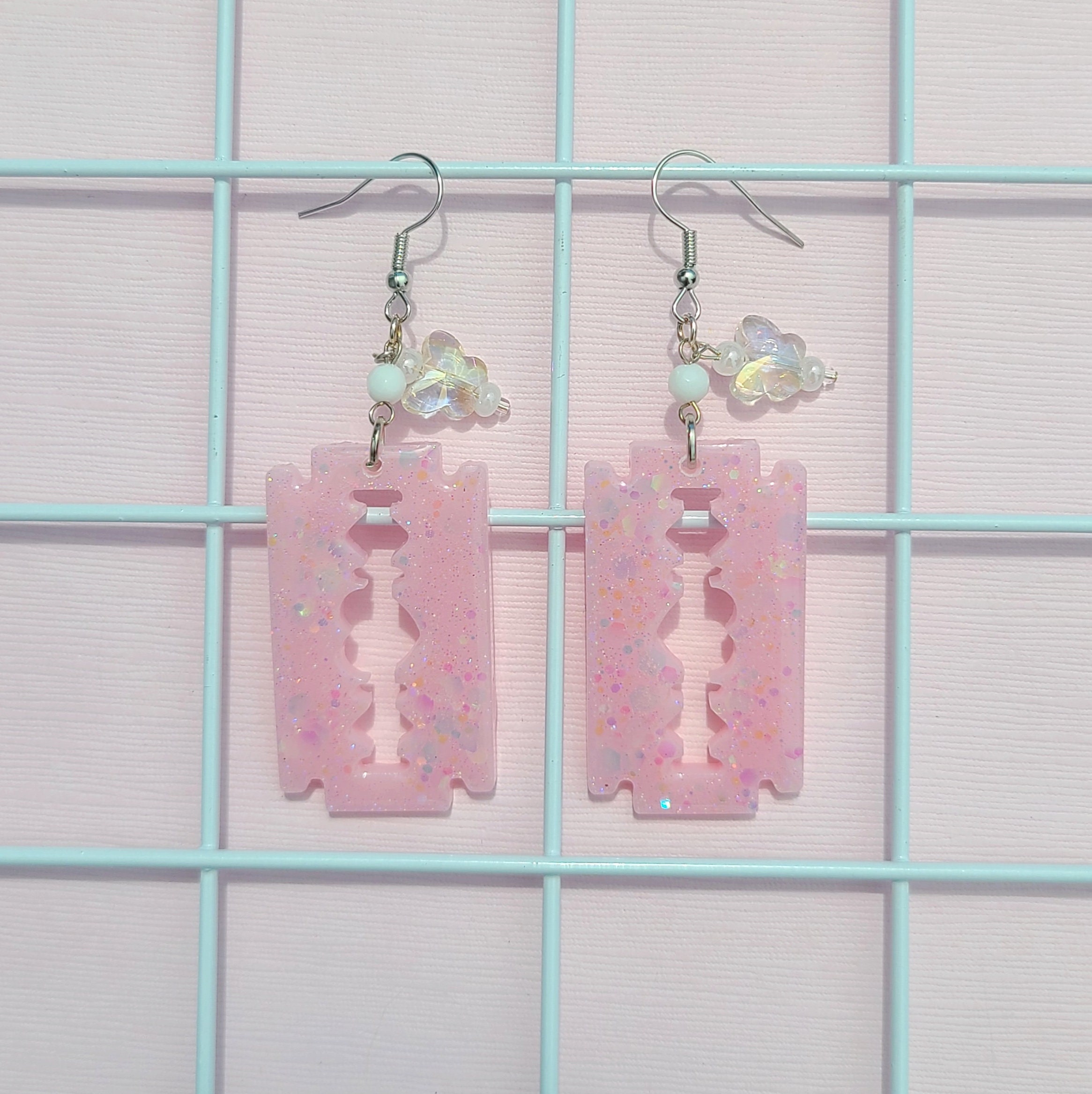 special Pink Razor Blade and Tiny Bird Emo Kawaii link chain necklace