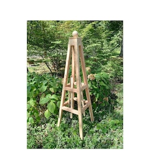 5&#39; CEDAR OBELISK