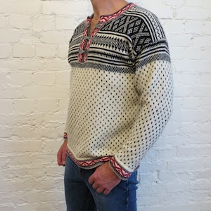 Mens Wool Sweater Wool Nordic Sweater Grey White Natural Wool Metal Hooks Knitted Ski Pullover Norwegian Mens Jumper Small Size