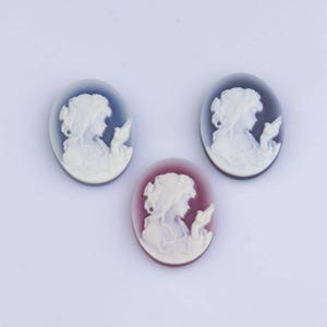 Carved Agate Woman with Bird Cameo, Cabochon, Semi-Precious Gemstones, Natural Stones, Cameo Pendant ,Vintage Cameo,CAM02