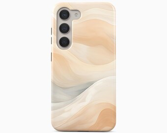Peut inclure: Une coque de smartphone présentant un motif abstrait fluide et lisse composé de couches de tons beige, crème et gris doux. Le design imite l'aspect de la pierre polie ou du marbre avec des lignes organiques courbes. La coque inclut des découpes.