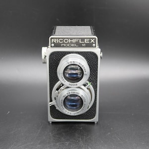 Ricohlfex Model VI Vintage TLR Medium Format Film Camera, Overhauled, Ready to Use