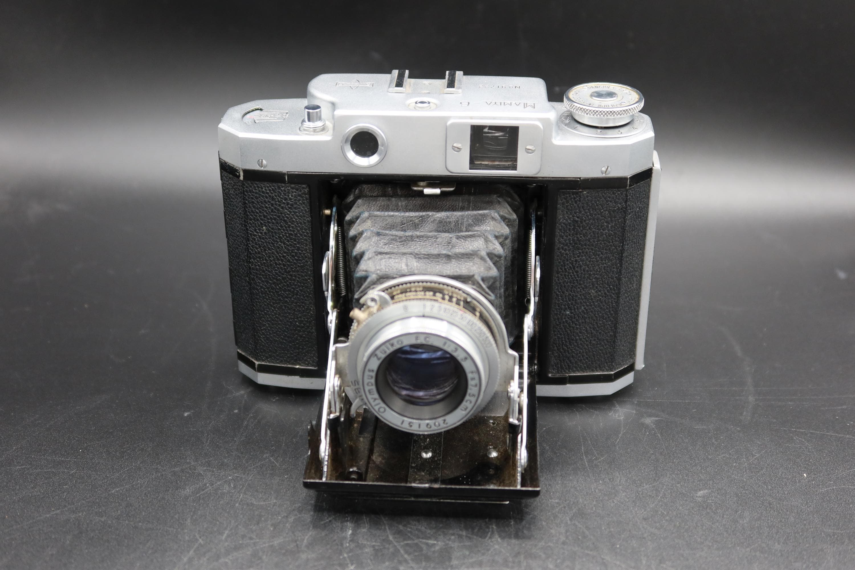 マミヤ　正方形　フィルムカメラ　レンズ付き Mamiya（マミヤ）のフィルムカメラ代表機種まとめ 中判の雄の魅力とは