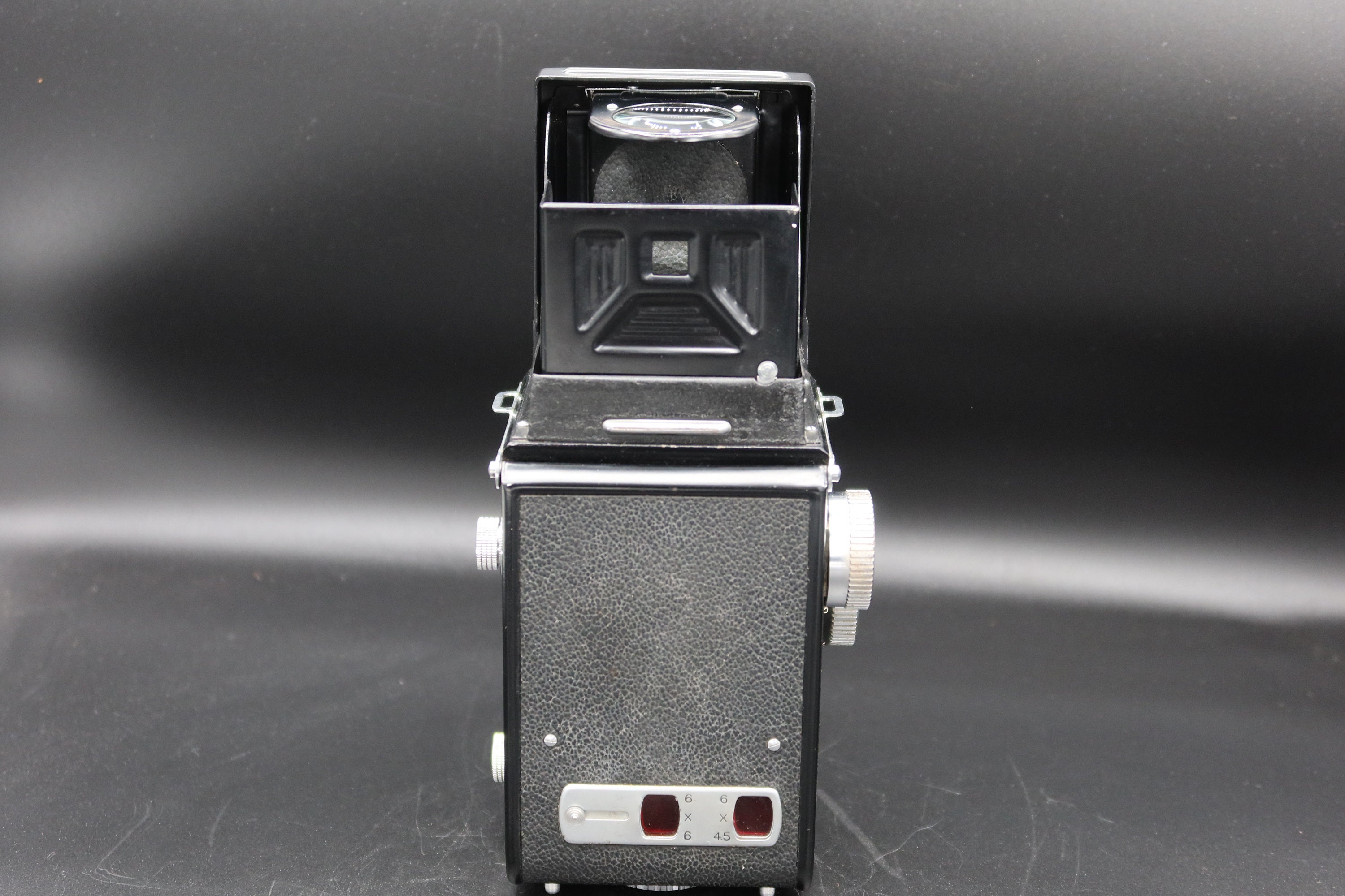 Yashica Rookie フィルムカメラ More Yashicaflex Rookie | Chasing Classic Cameras with Chris