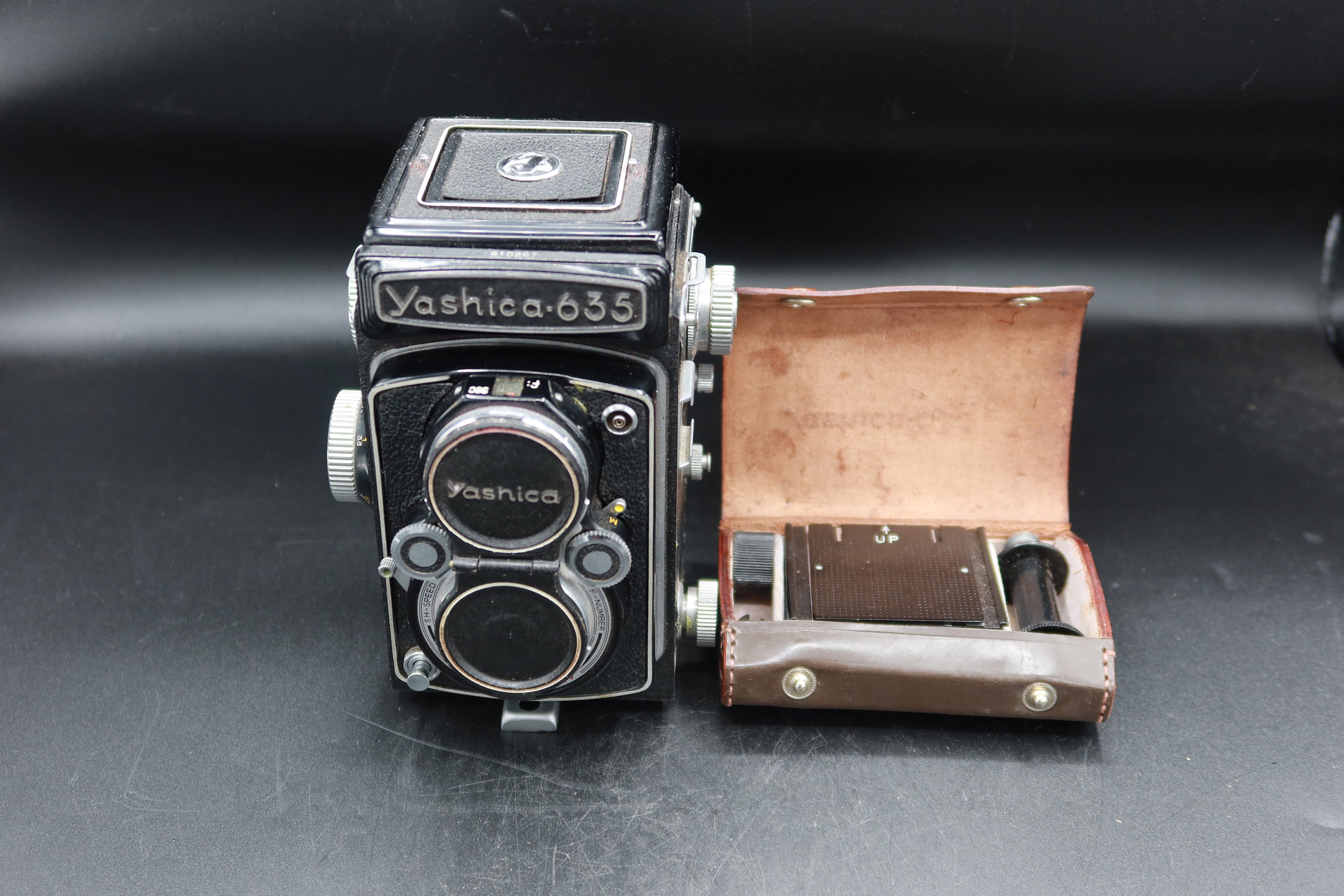 Yashica Yashicaflex 635 Vintage TLR Medium Format or 35mm Film