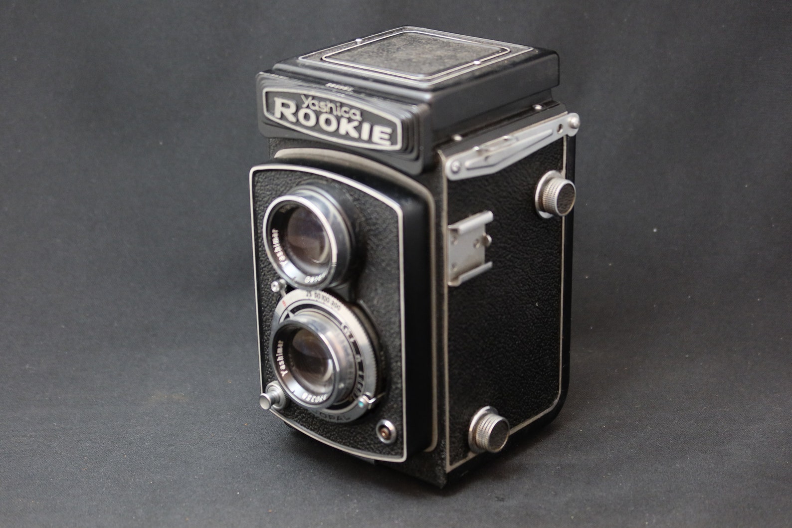 Foto Dotti | Yashica LM 44 Fotocamera A Pellicola 4x4 Rolleiflex Copy Con Borsa E Tappo - Foto 3