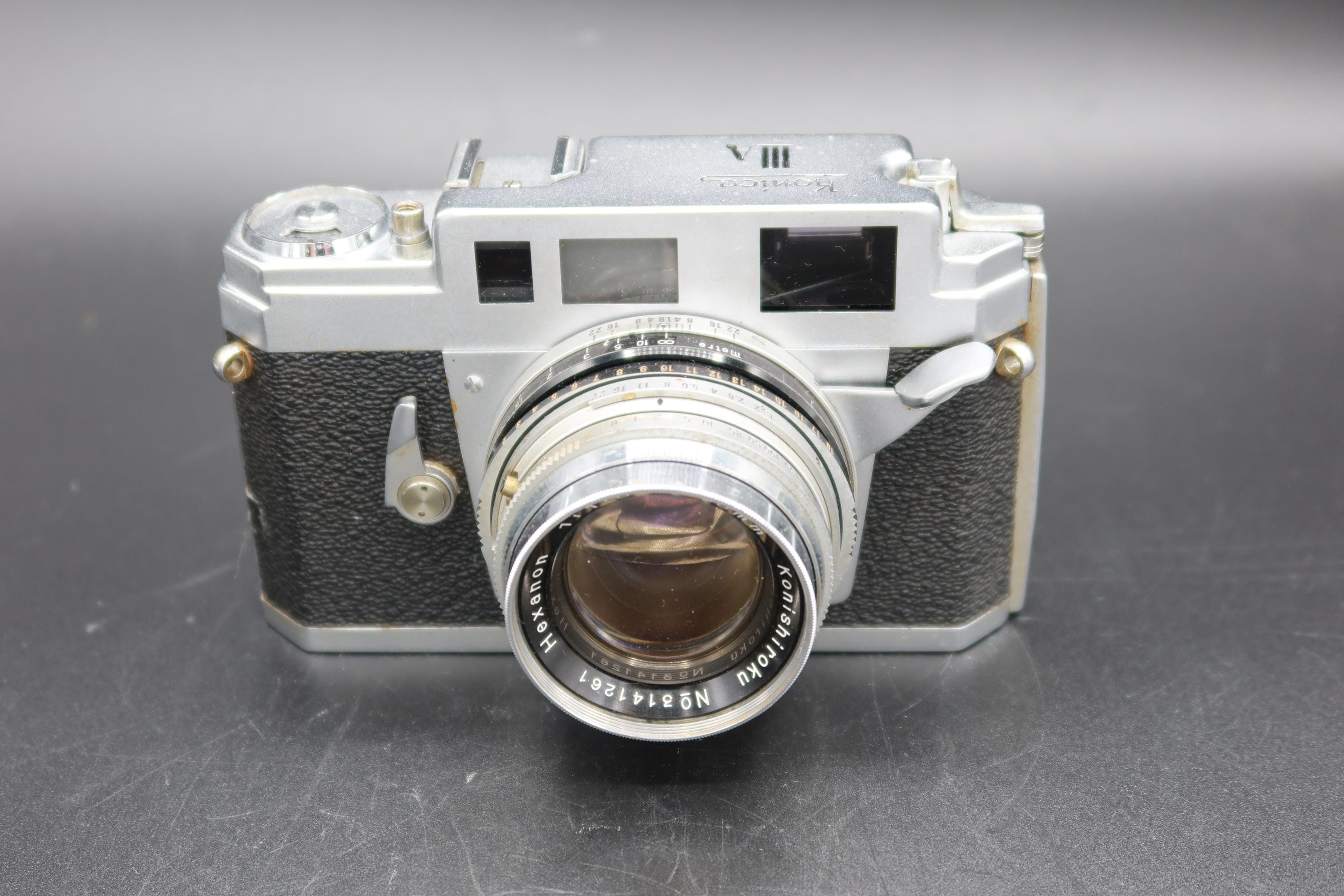 Konica IIIA ビンテージ レンジファインダー フィルム カメラ、50 mm f