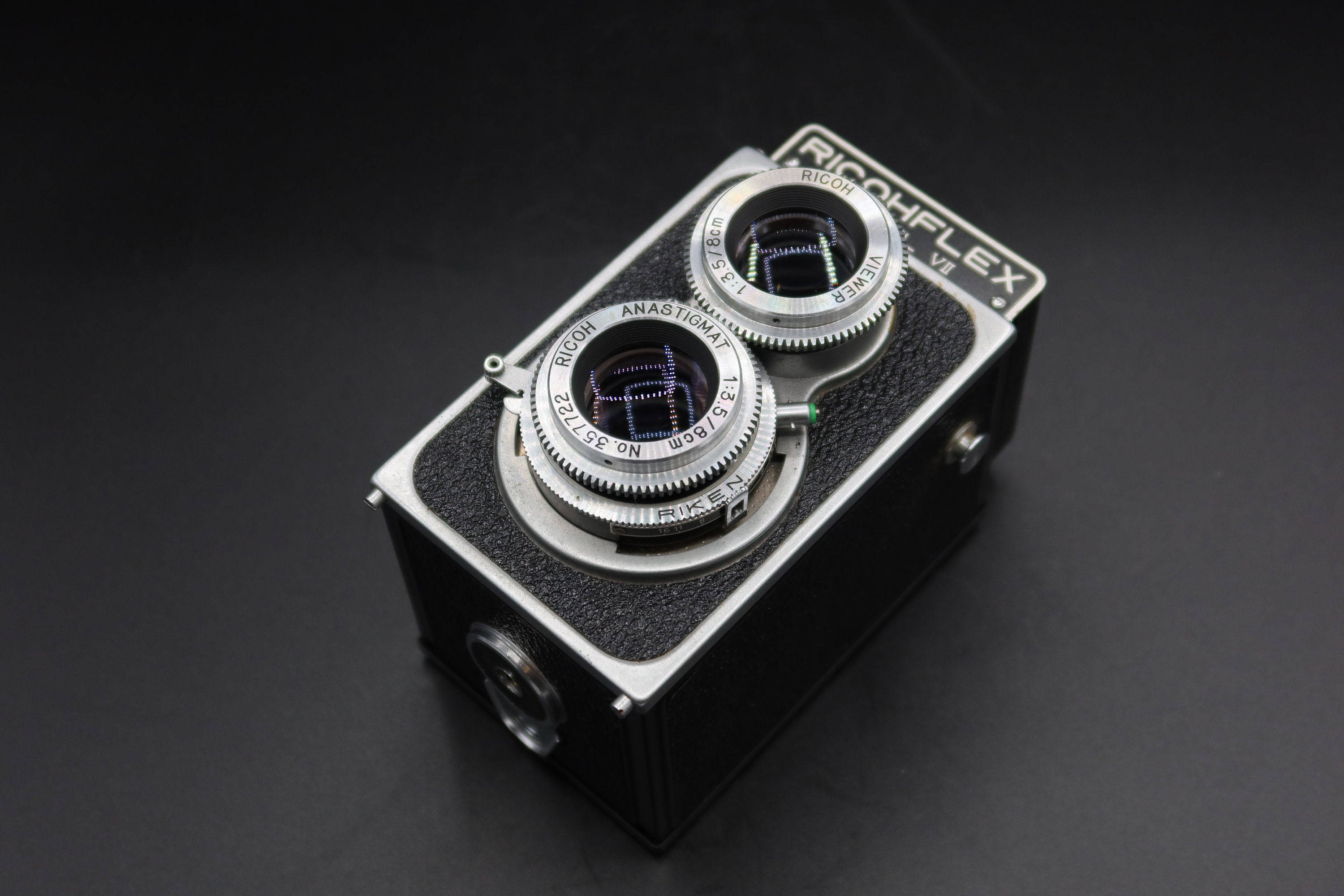 Ricoh Ricohlfex VII Vintage TLR Medium Format Film Camera