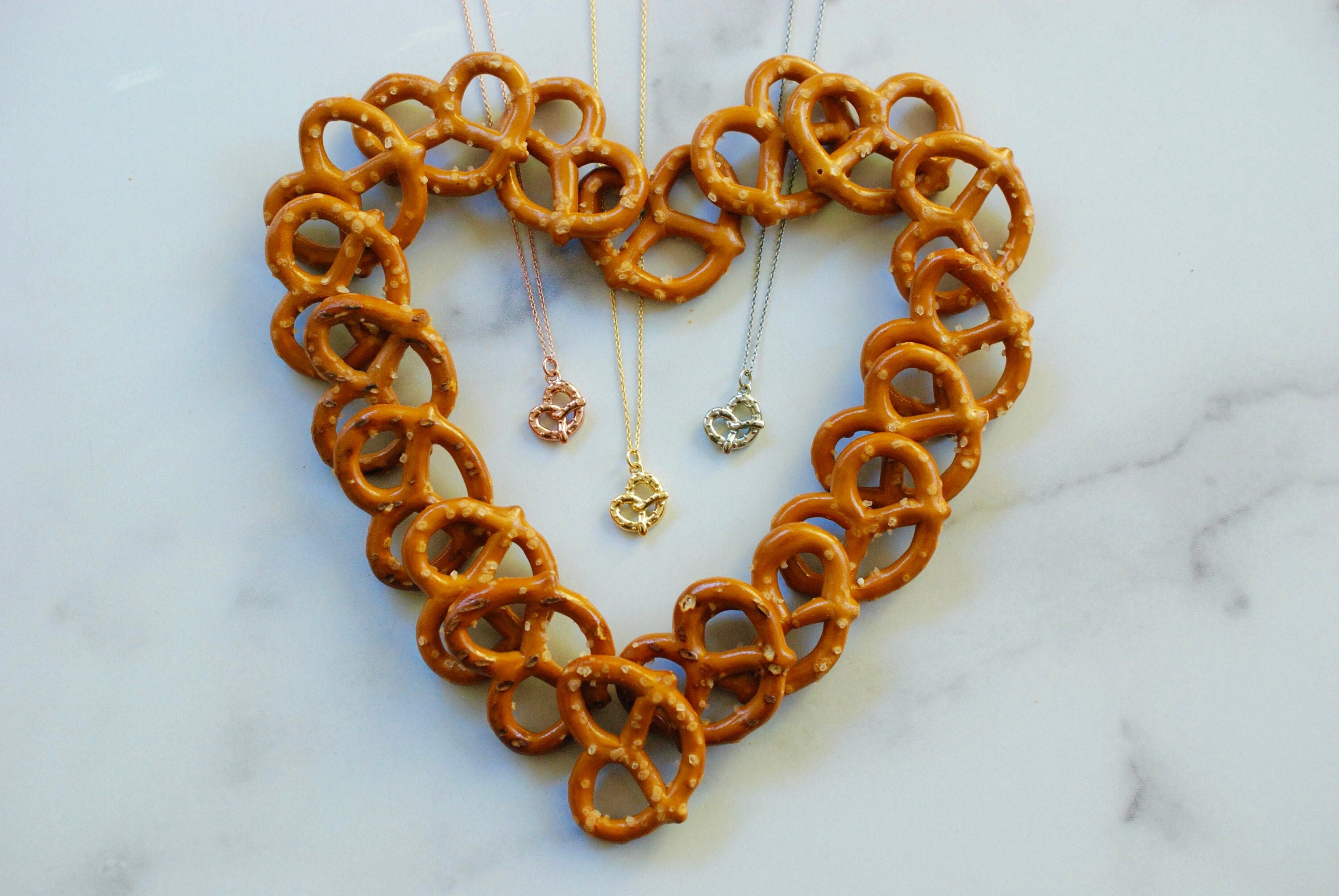 ★VINTAGE HOLLYWOOD★ Pretzel Necklace_VH23N6NE001B Pretzel Necklaces – Philadelphia Independents