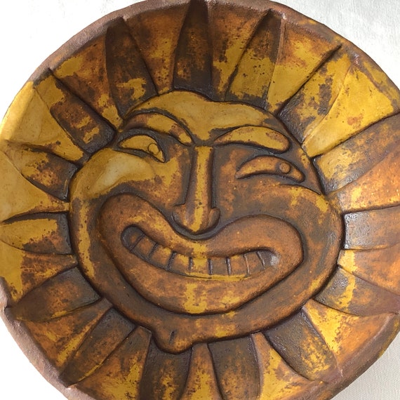 Handmade Ceramic Sun Face Bowl: Decorative Display Bowl