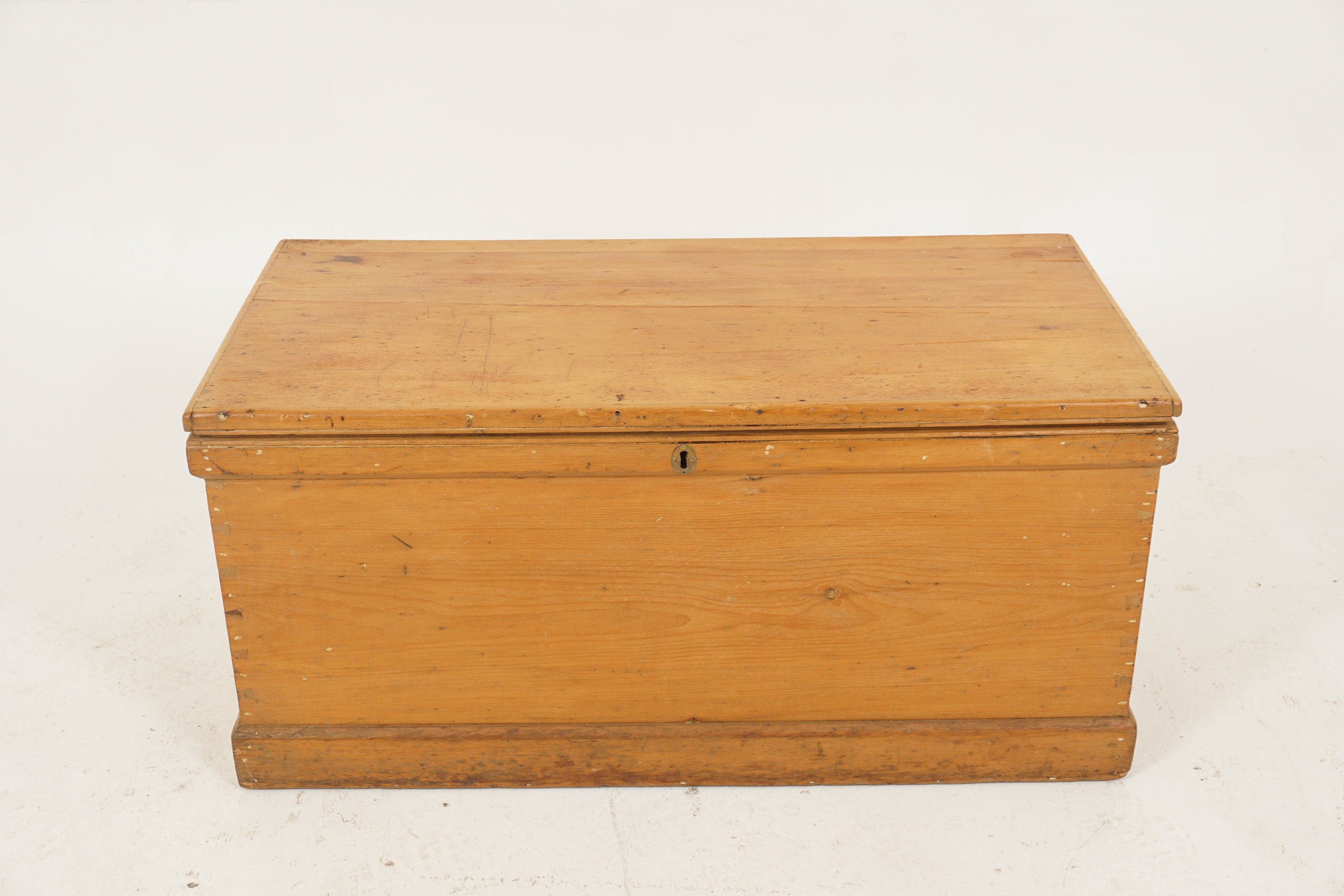 Victorian pine blanket sale box