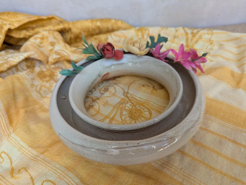 DebbyGlickmanPottery Pansy Ring Ikebana Vase - Thumbnail 4