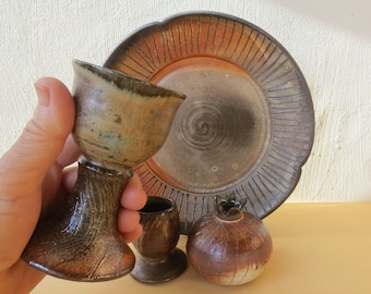 Keramische Havdala-set, handgemaakt aardewerk gestookt op hout en soda