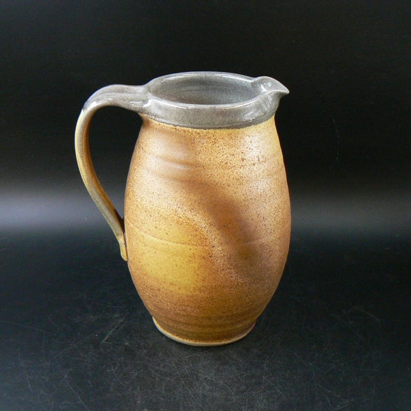Handgemachte Keramik Krug, Holz und Soda gebrannt 6.5 Tassen /52 oz
