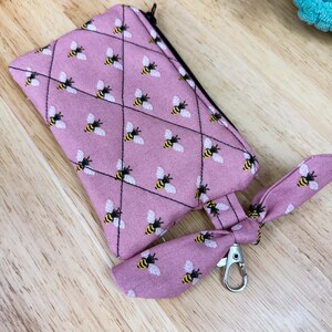 Bienen Mini-Kupplungs-Brieftasche, gesteppte Tasche mit Schleife, Biene gesteppter Reißverschluss-Beutel, kleine Kartenmappe, Chapstick-Halter-Beutel, Drehclip