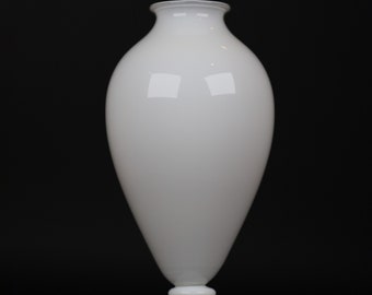 Kleine Lotus Weiße Veronese Vase