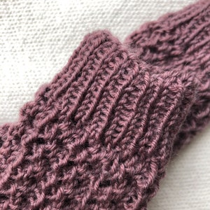 Hand-knitted baby knee socks / knee socks / knitted socks in mauve color image 3