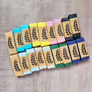 Mini Soap Sample Bundle- Handmade Party favours- Hen party gift- Testers, SLS Free, Scented guest bar soap, Recyclable packaging, 10g/sample immagine 4